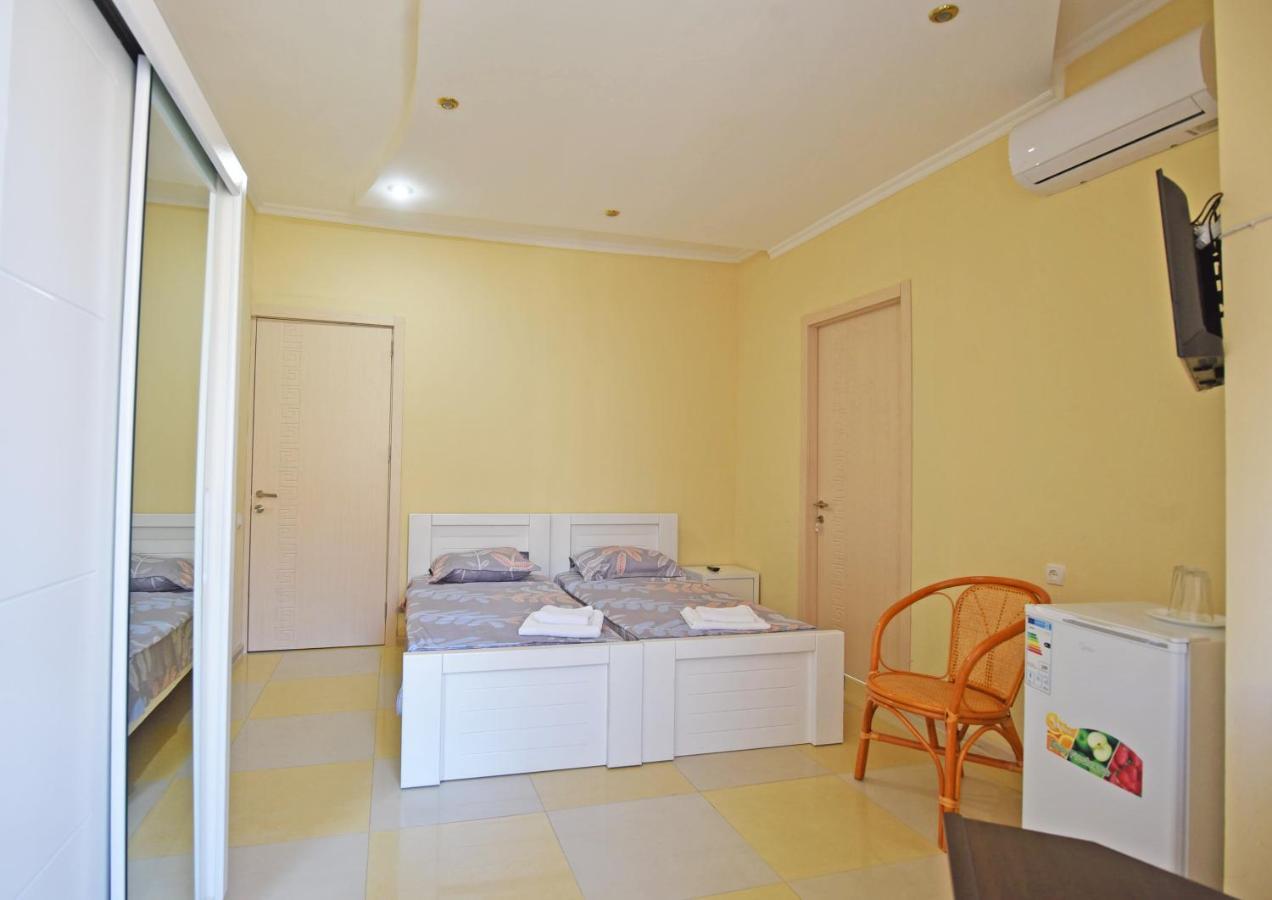 Hotel Vake Palace Тбилиси Екстериор снимка