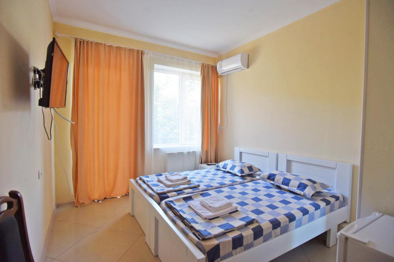 Hotel Vake Palace Тбилиси Екстериор снимка
