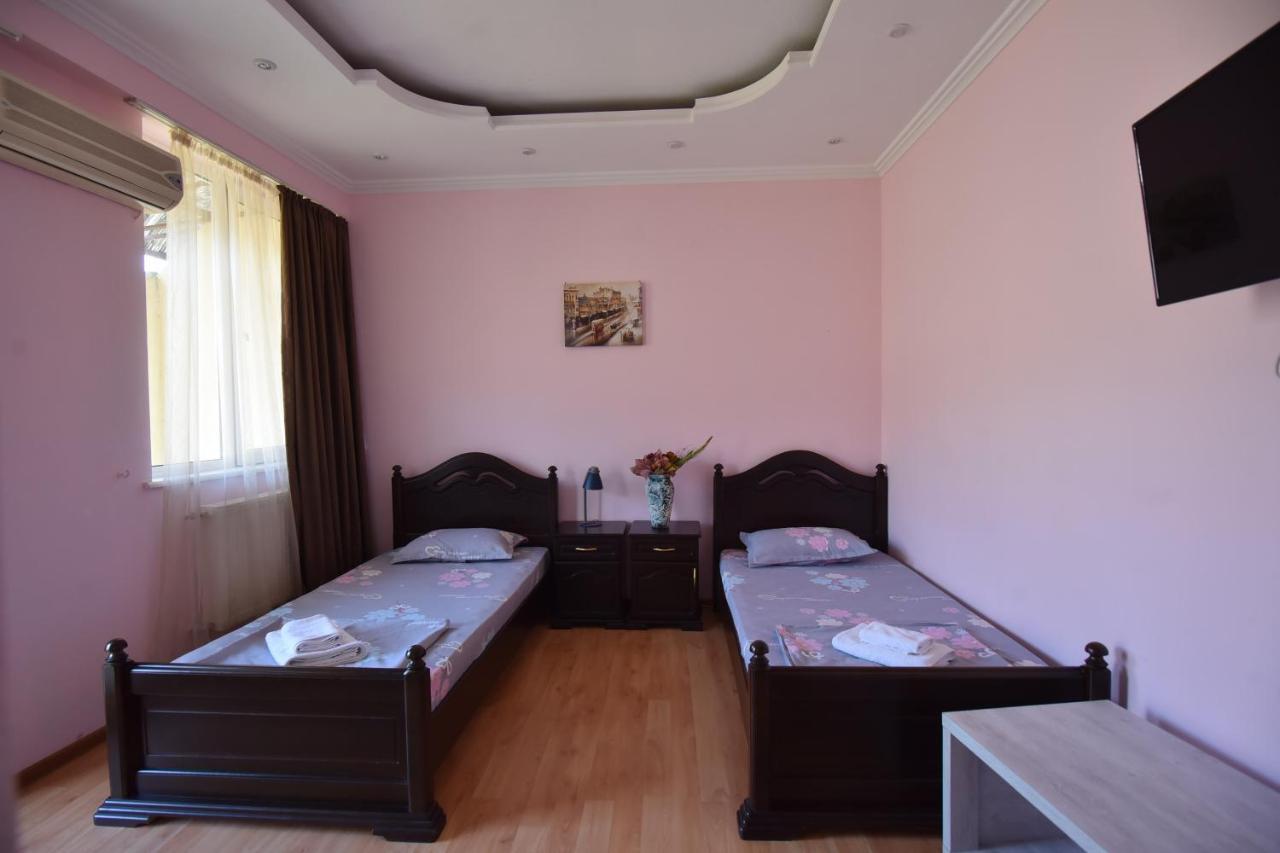 Hotel Vake Palace Тбилиси Екстериор снимка