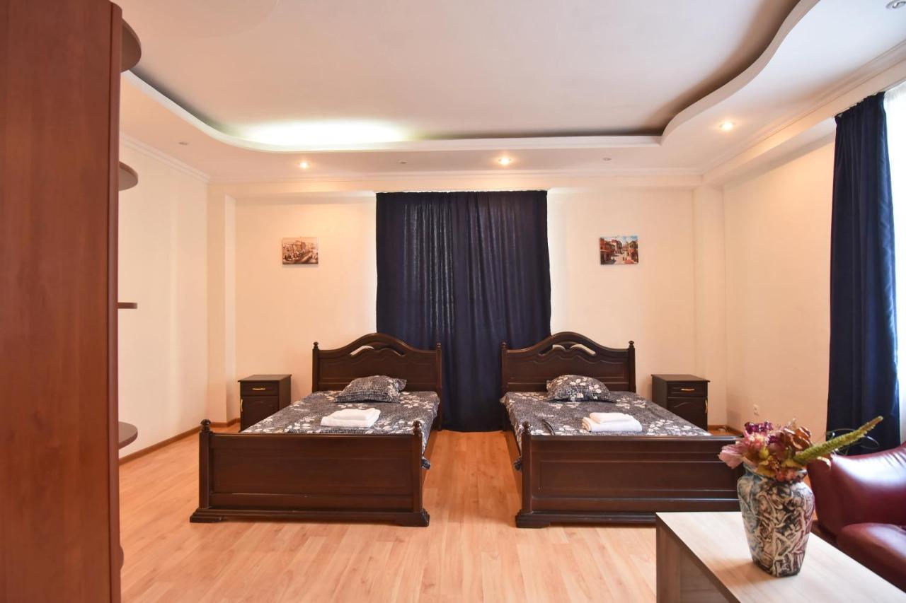 Hotel Vake Palace Тбилиси Екстериор снимка